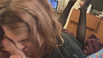 Горловий член, порвані колготки і порвані підбори приємно зустріти